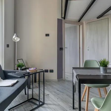 Aprica16 Loft House * Milán